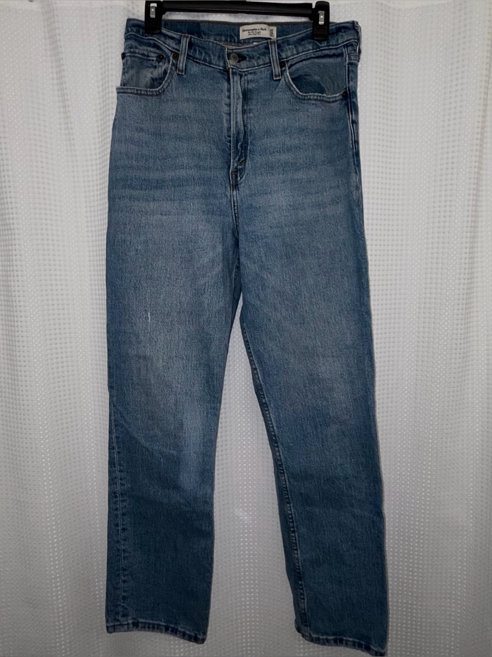 Abercrombie & Fitch Curve Love 90s Straight Ultra High Rise Jeans in size 30